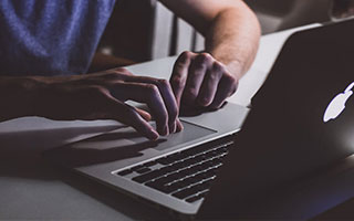 沃特福德五连败令主帅下课，新帅上任后球队积极备战下一轮比赛