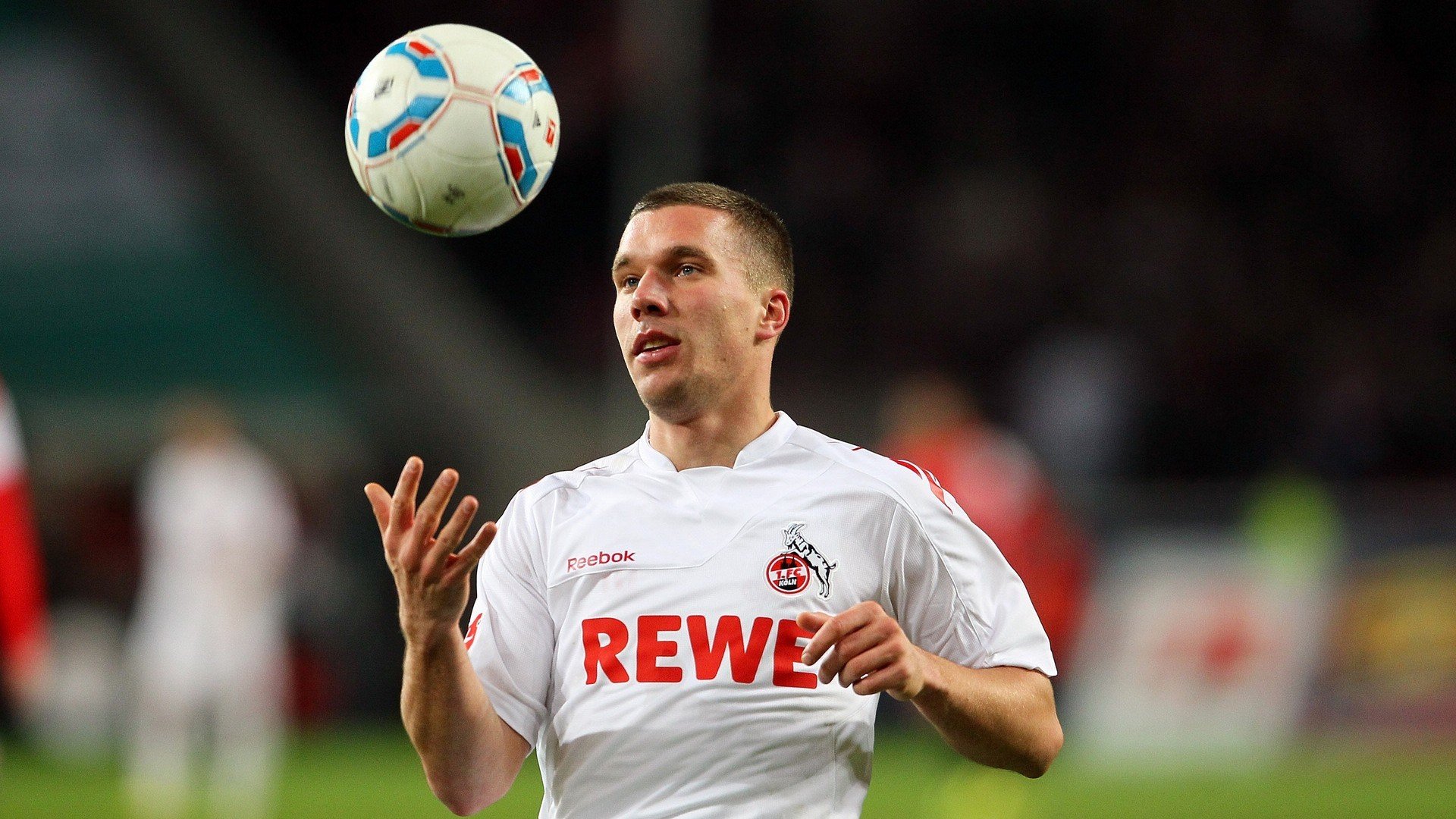 中国足球的球员转会市场分析，国足球员转会费